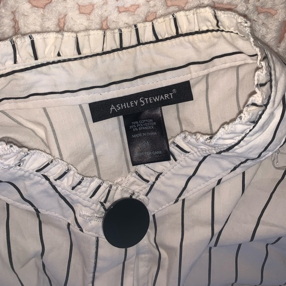 Ashley steward blouse - Picture 2 of 3